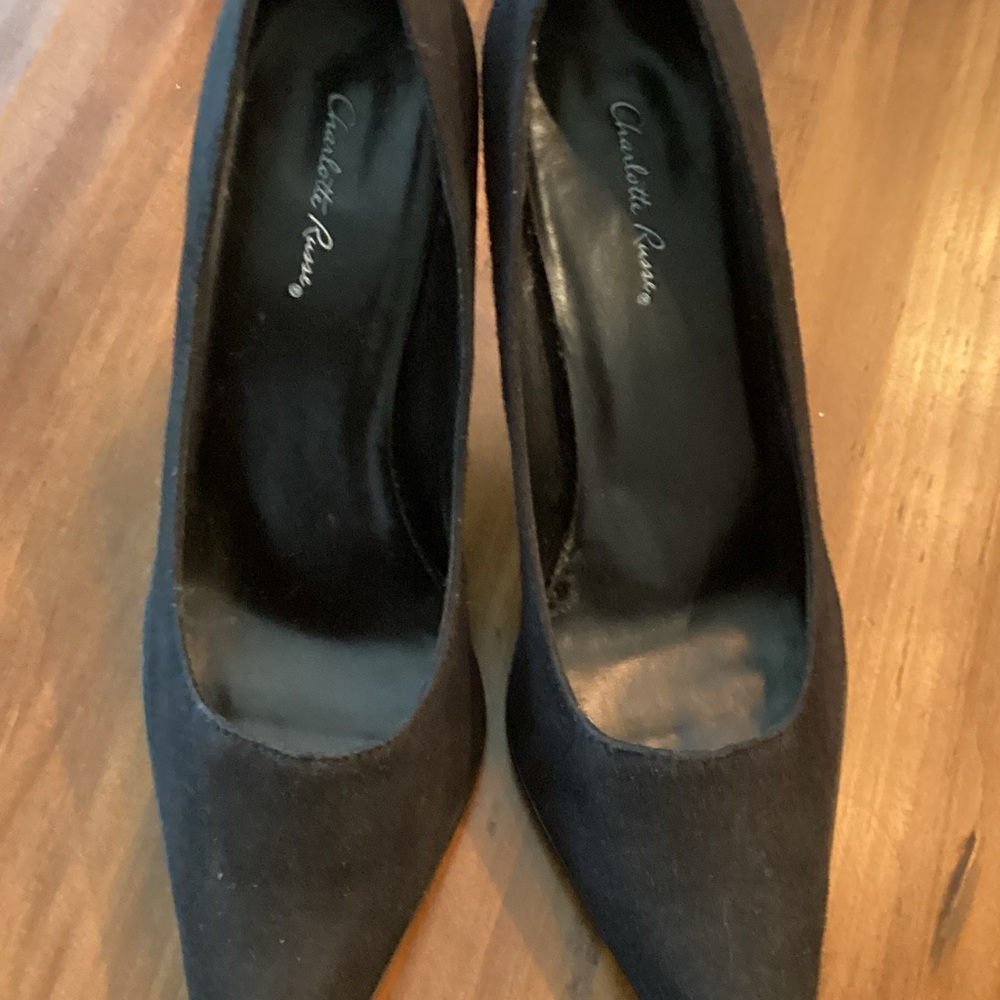 Charlotte Russe Black Pointed-Toe Suede Pumps